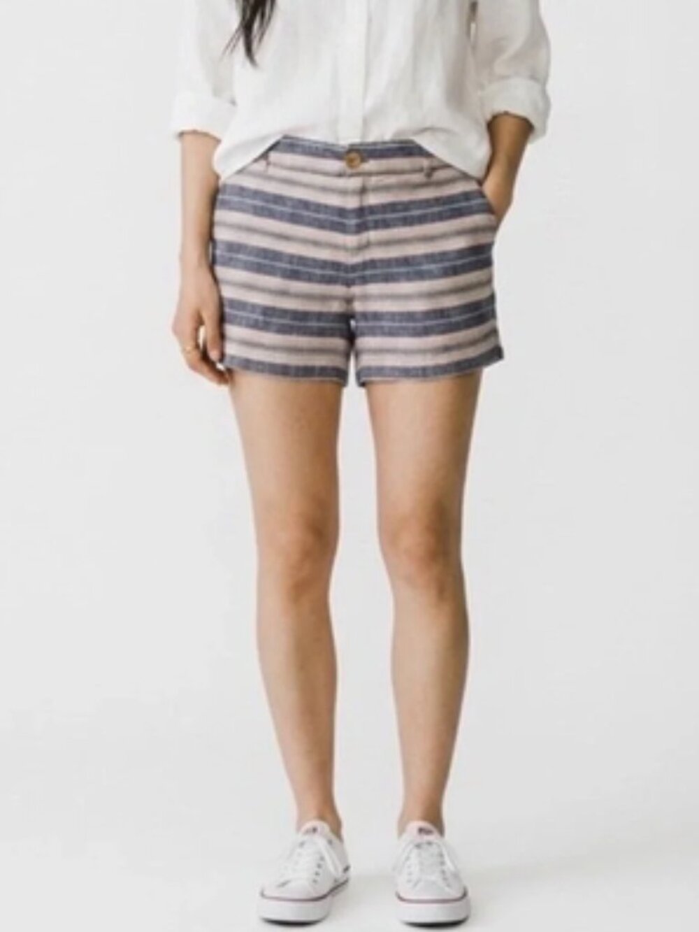 British Khaki Striped 100% Linen Shorts in Blue and White Size 4
